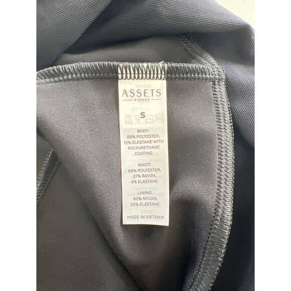Spanx Assets All Over Faux Leather Vegan Leggings Pants - Picture 5 of 9